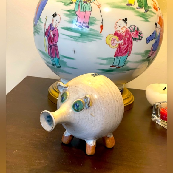 Cutest piggy bank ever! Home accents / decor - Picture 1 of 6